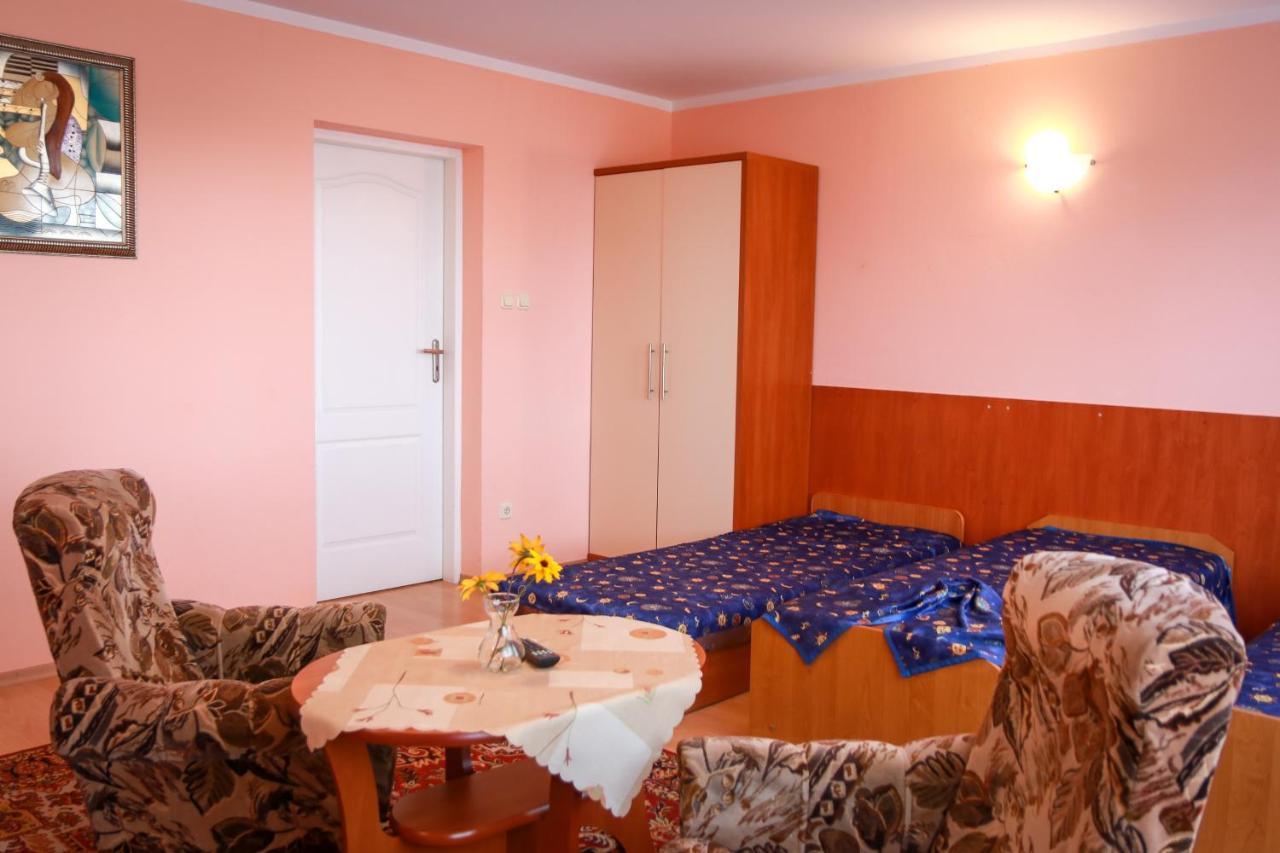 Przystan Apartment โควอบเซก ภายนอก รูปภาพ