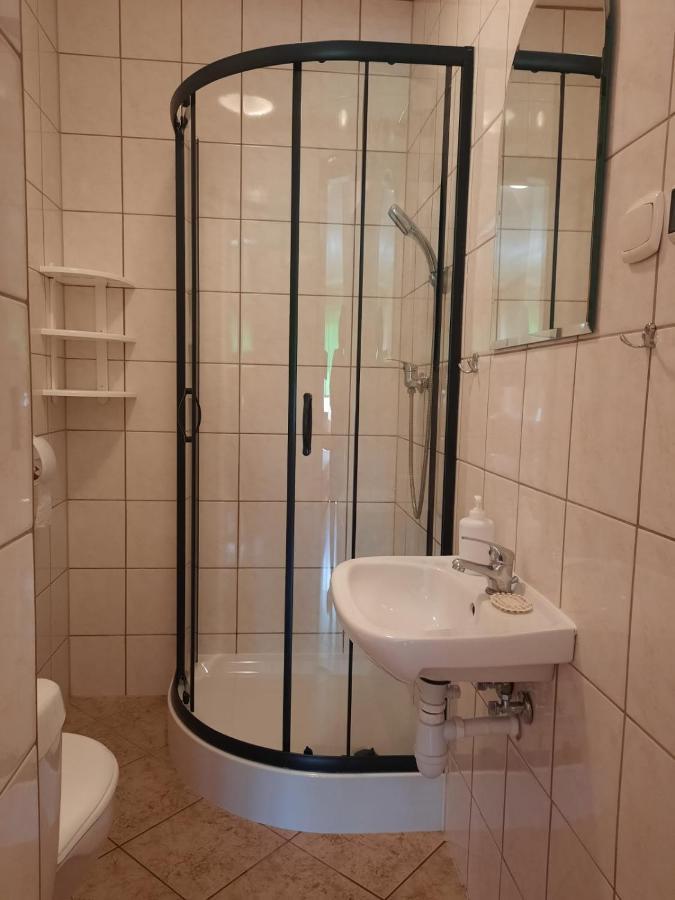 Przystan Apartment โควอบเซก ภายนอก รูปภาพ